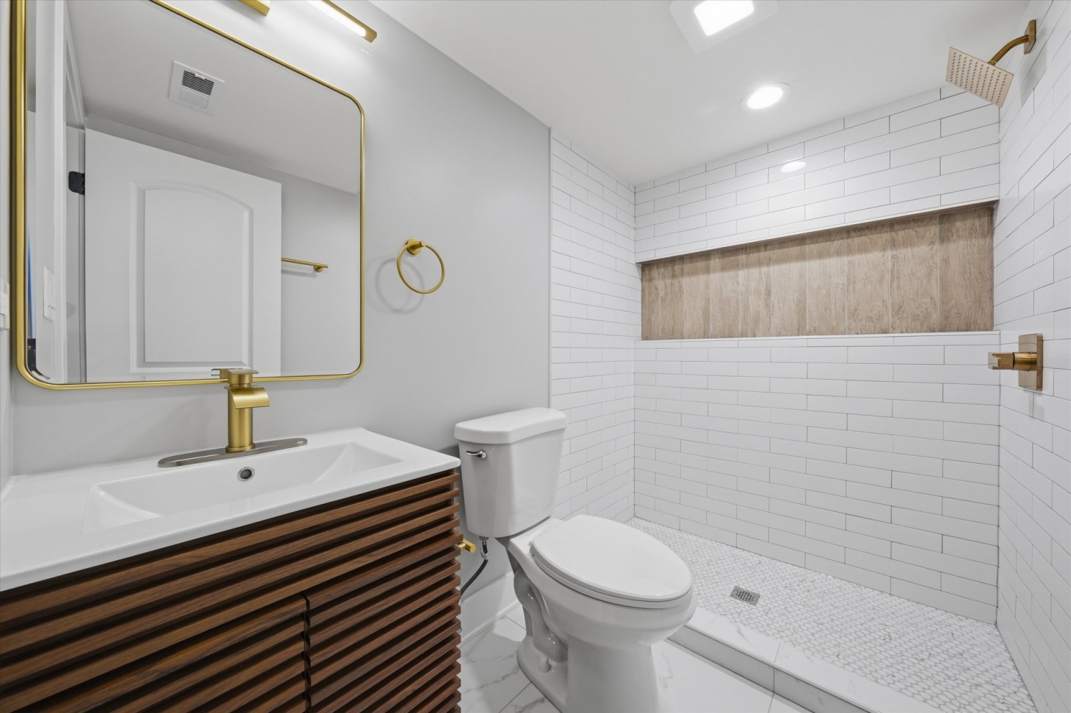 Elfyer - Chicago, IL House - For Sale