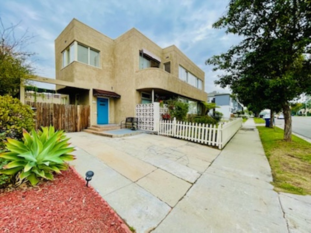 Elfyer - Los Angeles, CA House - For Sale