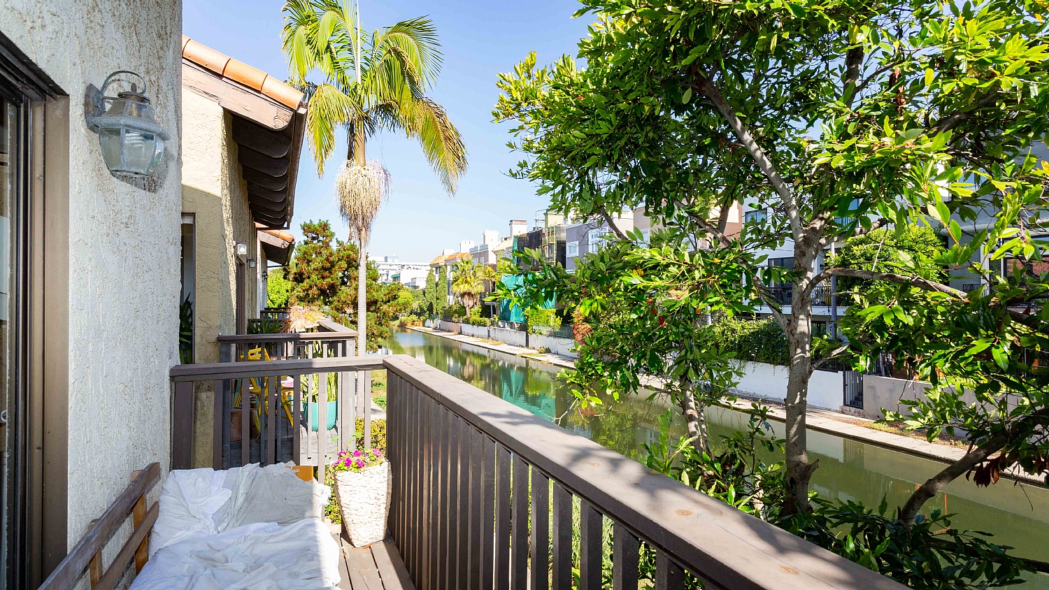 Elfyer - Marina Del Rey, CA House - For Sale