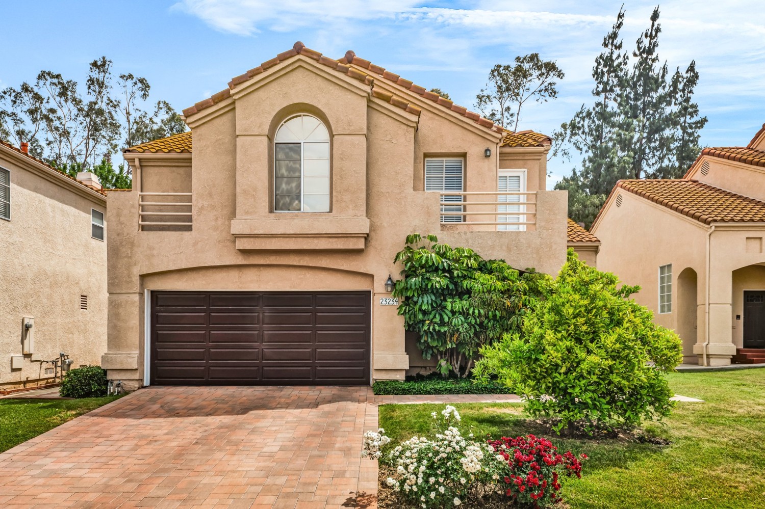 Elfyer - West Hills, CA House - For Sale