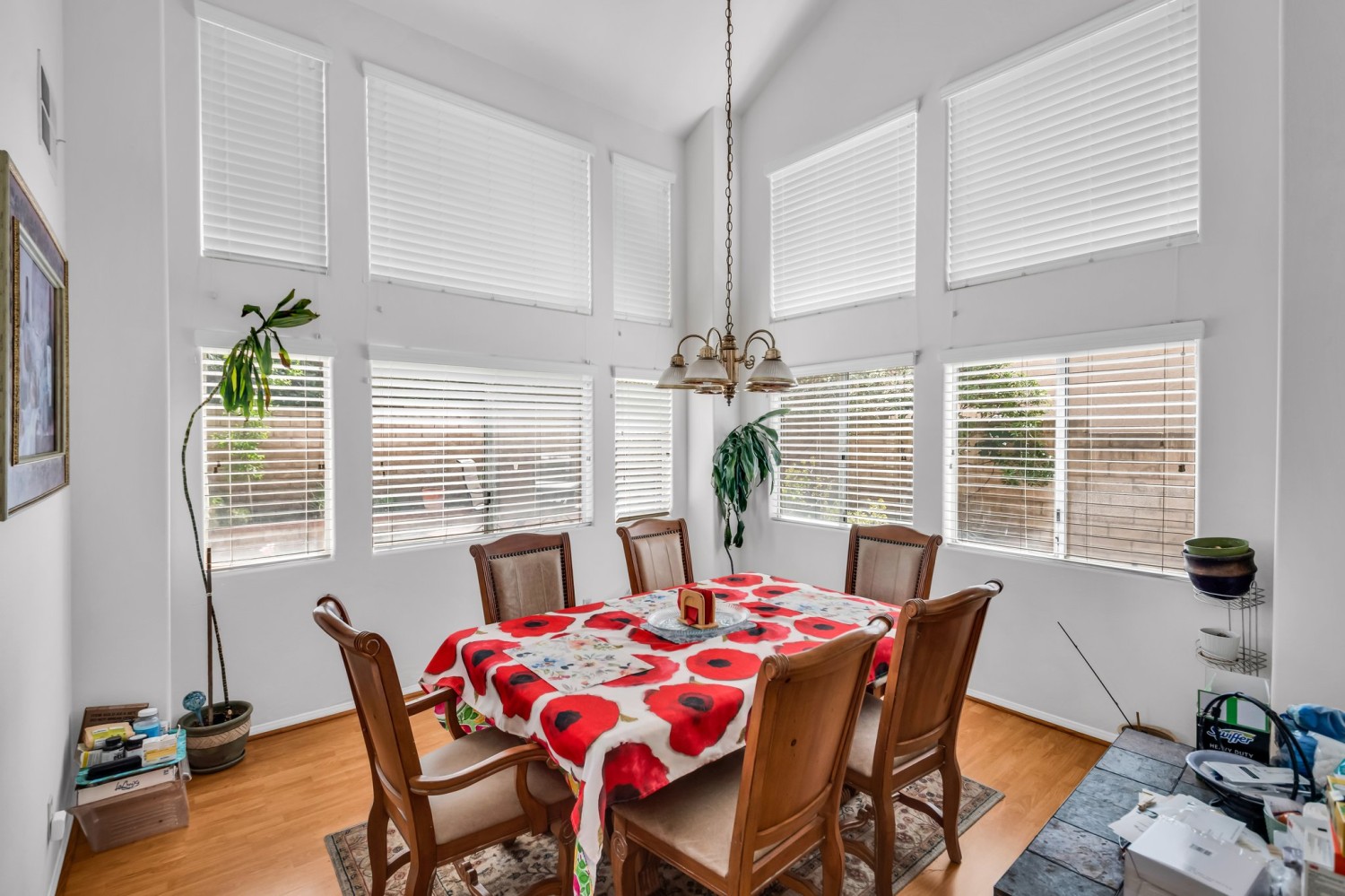 Elfyer - West Hills, CA House - For Sale