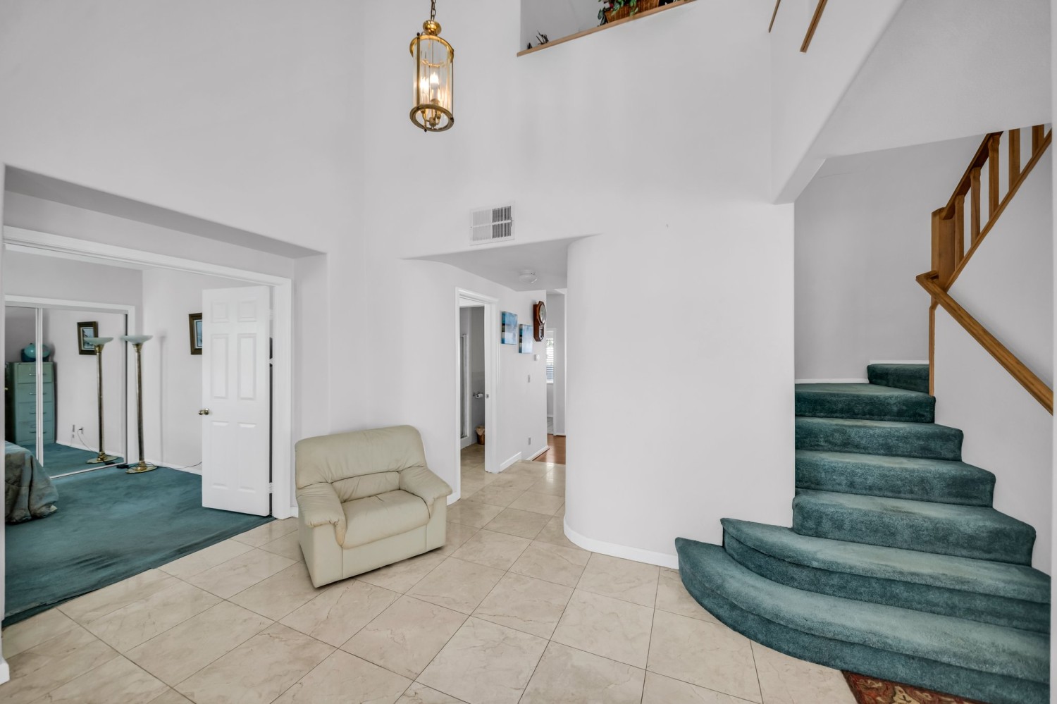 Elfyer - West Hills, CA House - For Sale