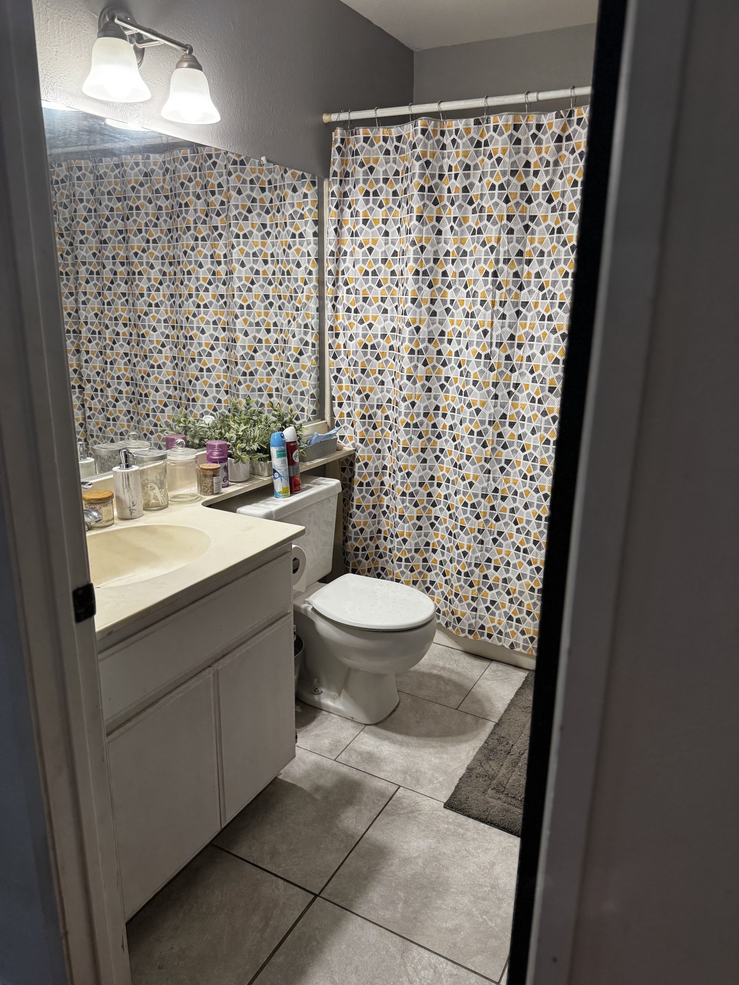 Elfyer - Colton, CA House - For Sale