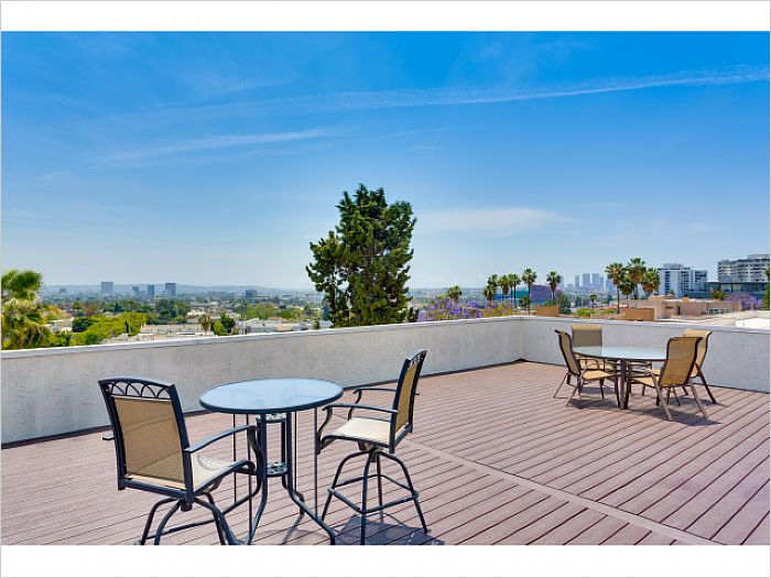 West Hollywood, CA Condo For Sale 8400 De Longpre MLS PW14256504