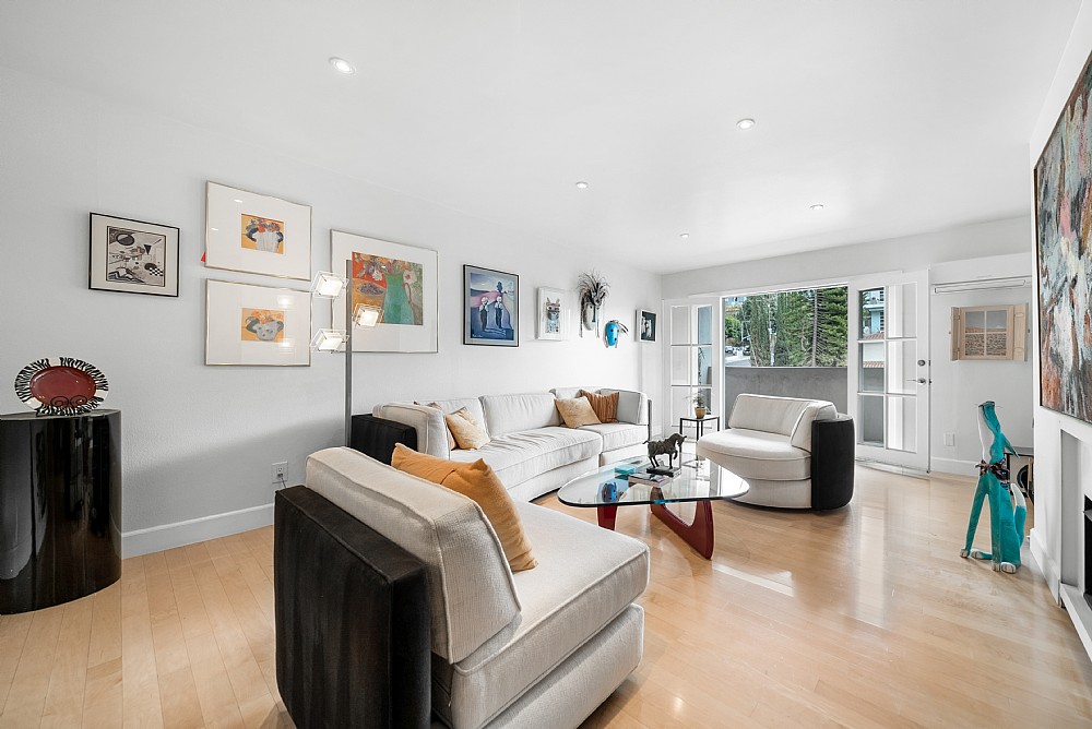 Elfyer - Los Angeles, CA House - For Sale