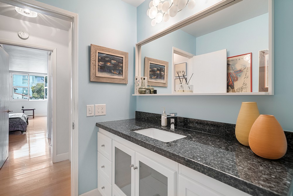 Elfyer - Los Angeles, CA House - For Sale